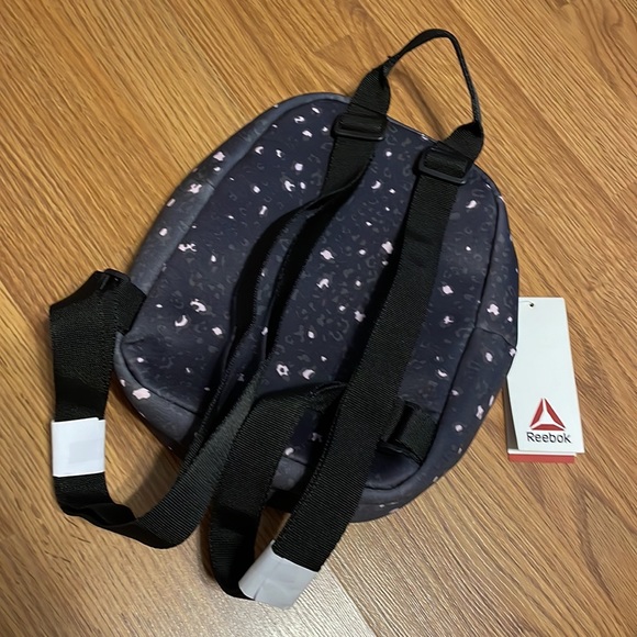 Reebok Molly Mini Backpack.NWT! Adjustable Straps. Compact Size for Gym Lockers - Picture 2 of 10